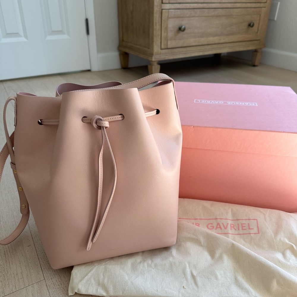 Mansur Gavriel Bucket Bag in Calfskin Rosa/Rosa